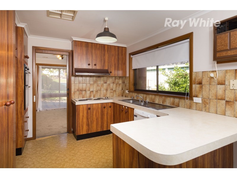2 Mountain View Drive, Lavington NSW 2641