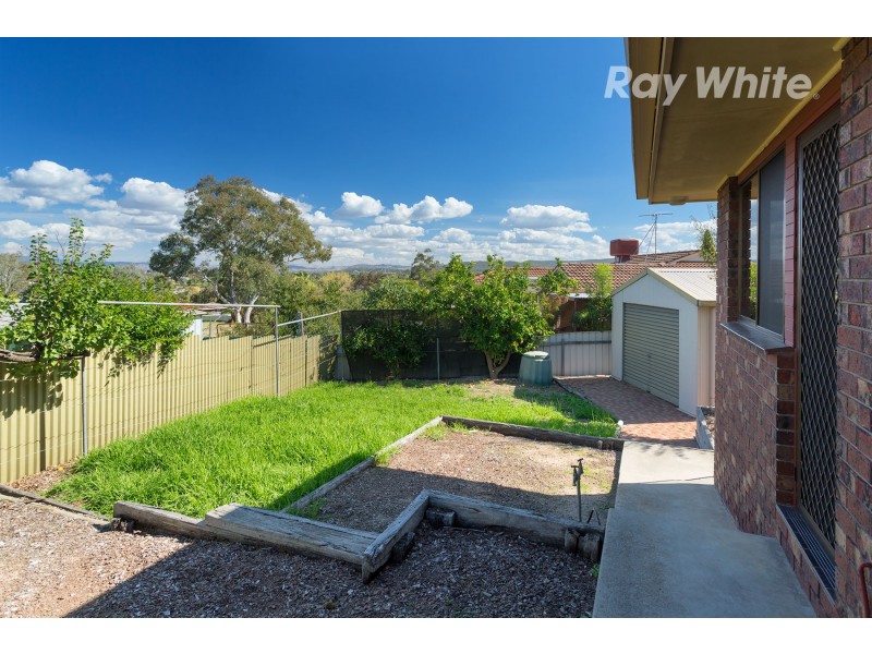 2 Mountain View Drive, Lavington NSW 2641