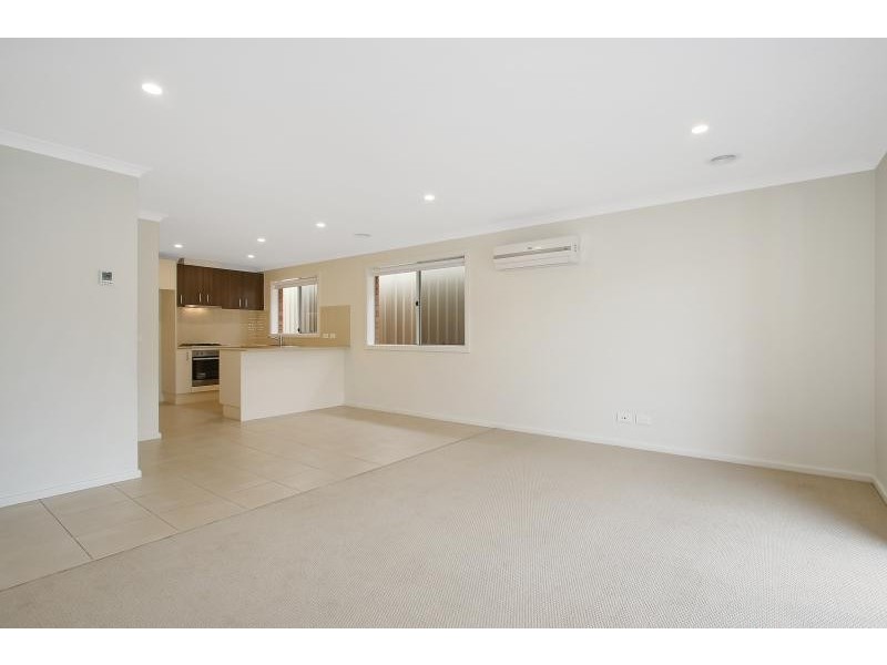 27 Brookfield Mews, Lavington NSW 2641