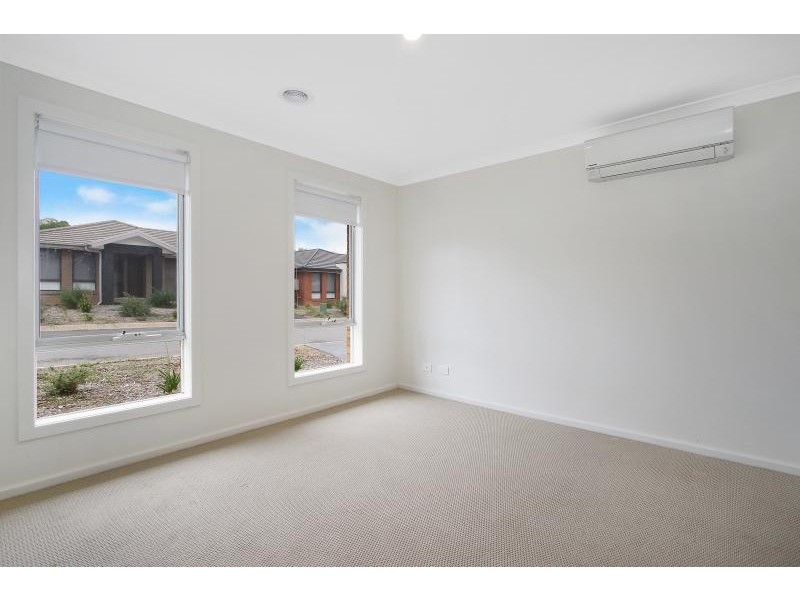 27 Brookfield Mews, Lavington NSW 2641