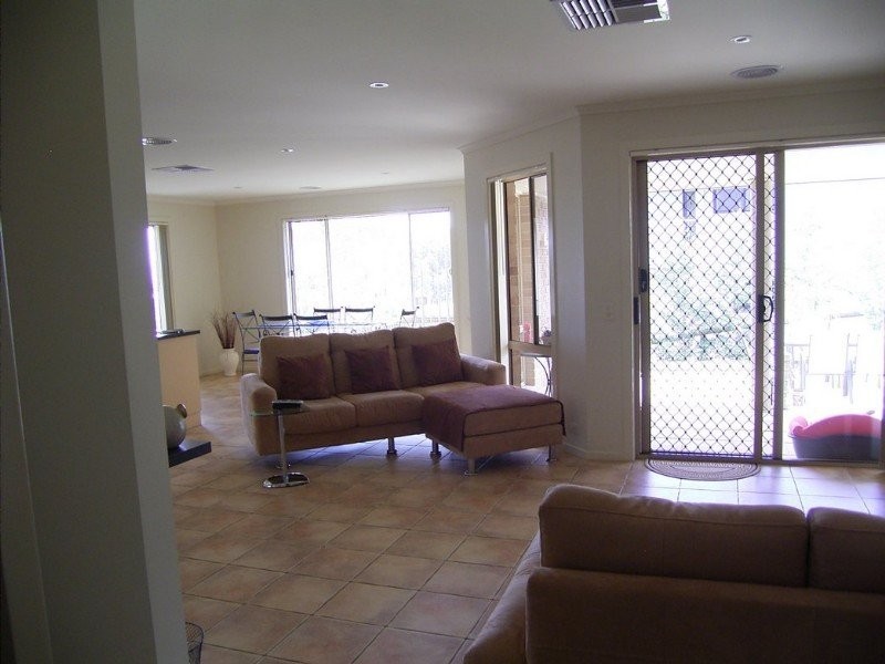 3 Moet Place, Lavington NSW 2641