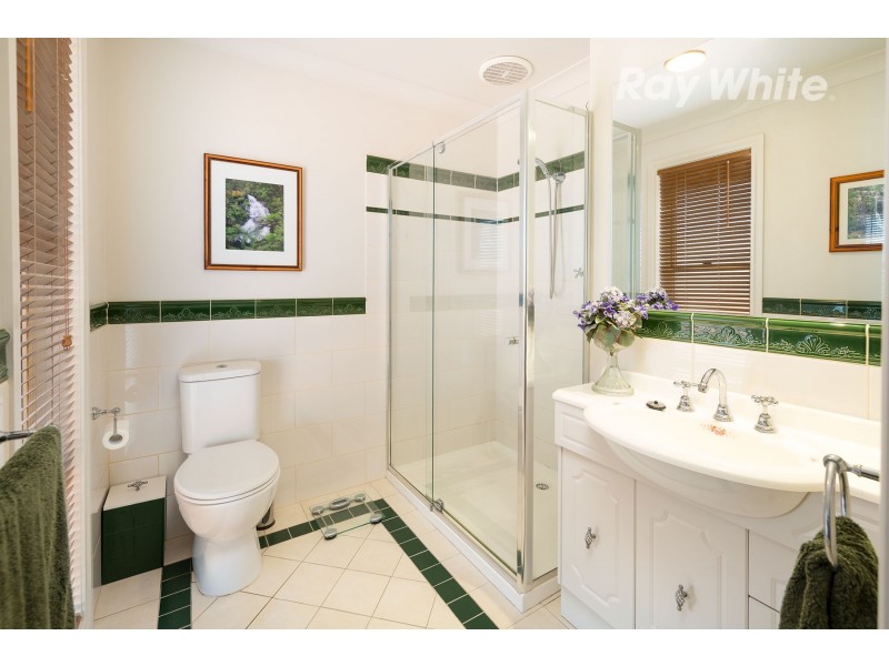 20 Renwick Court, Lavington NSW 2641