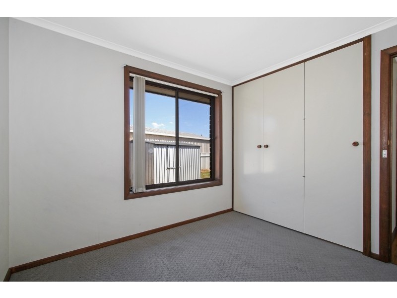 401 Elton Court, Lavington NSW 2641