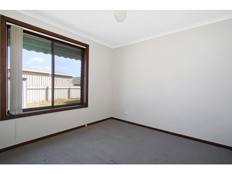 401 Elton Court, Lavington NSW 2641