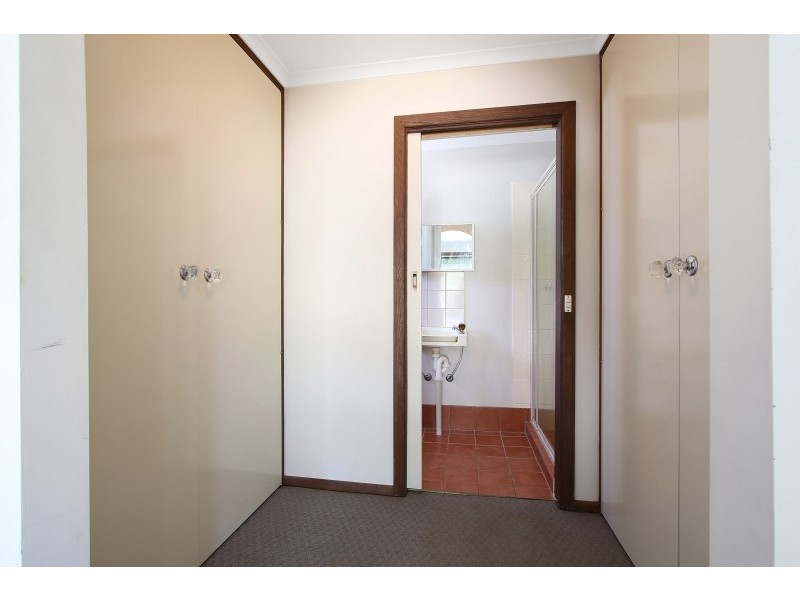 401 Elton Court, Lavington NSW 2641