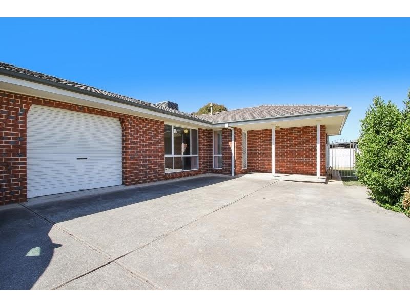 2/466 Ashford Street, Lavington NSW 2641