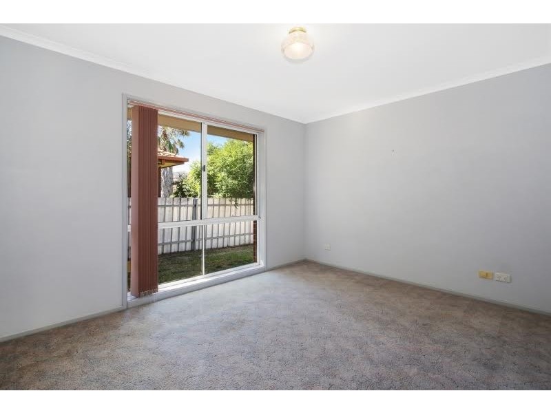 2/466 Ashford Street, Lavington NSW 2641