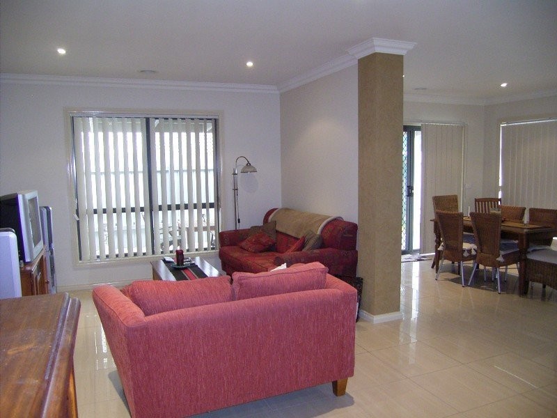 511 Ashford St, Lavington NSW 2641