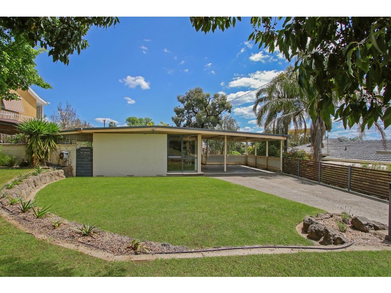 385 Avro Street, East Albury NSW 2640