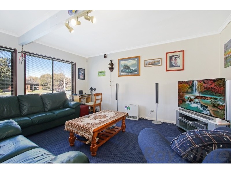 405 Dale Crescent, Lavington NSW 2641