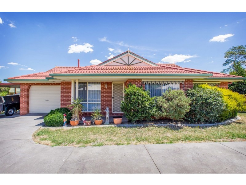 1/10 Rachel Court, Lavington NSW 2641