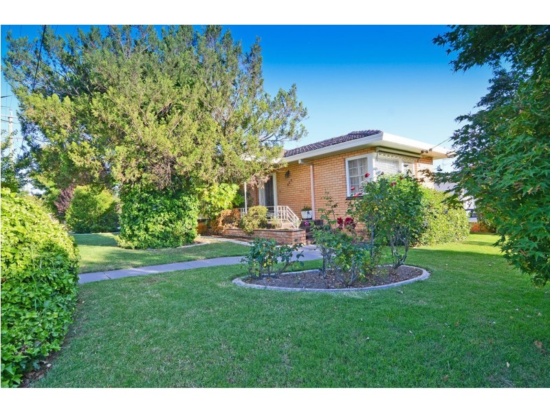 368 Eden Street, Lavington NSW 2641