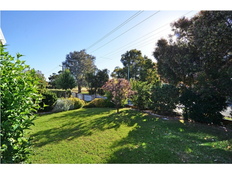368 Eden Street, Lavington NSW 2641