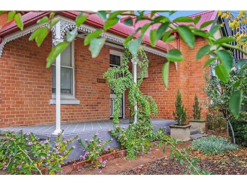 569 Hovell Street, South Albury NSW 2640