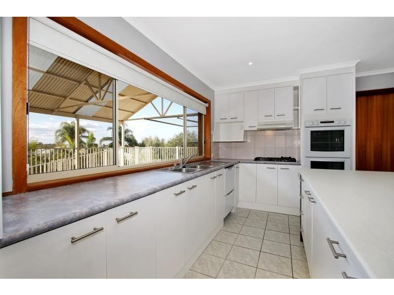 4 Grandview Terrace, East Albury NSW 2640