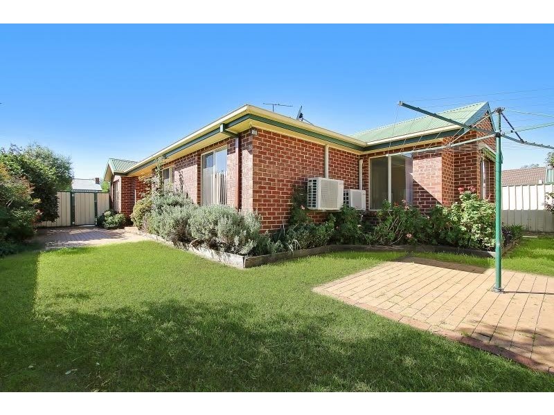 487 Heriot Street, Lavington NSW 2641