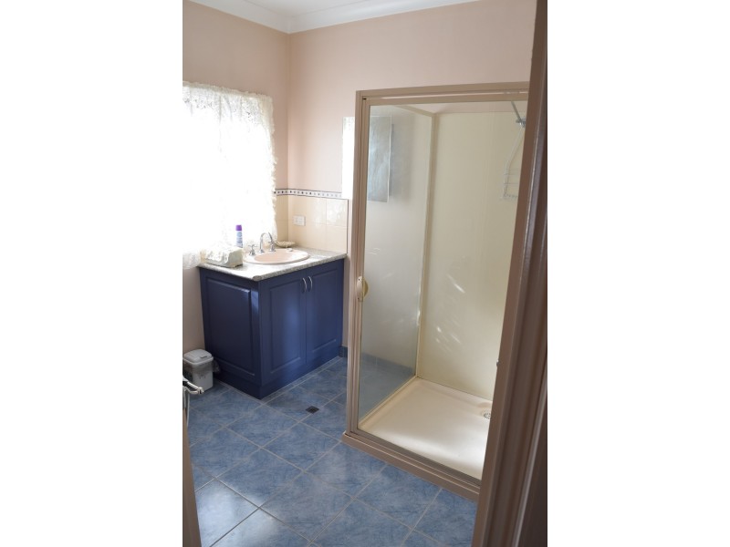 39 Gladstone Street, Glenrowan VIC 3675