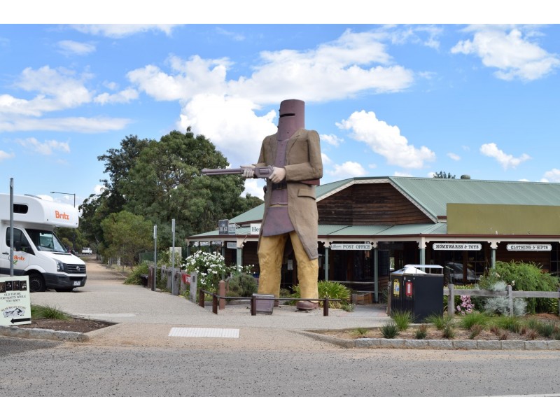 35 Gladstone Street, Glenrowan VIC 3675