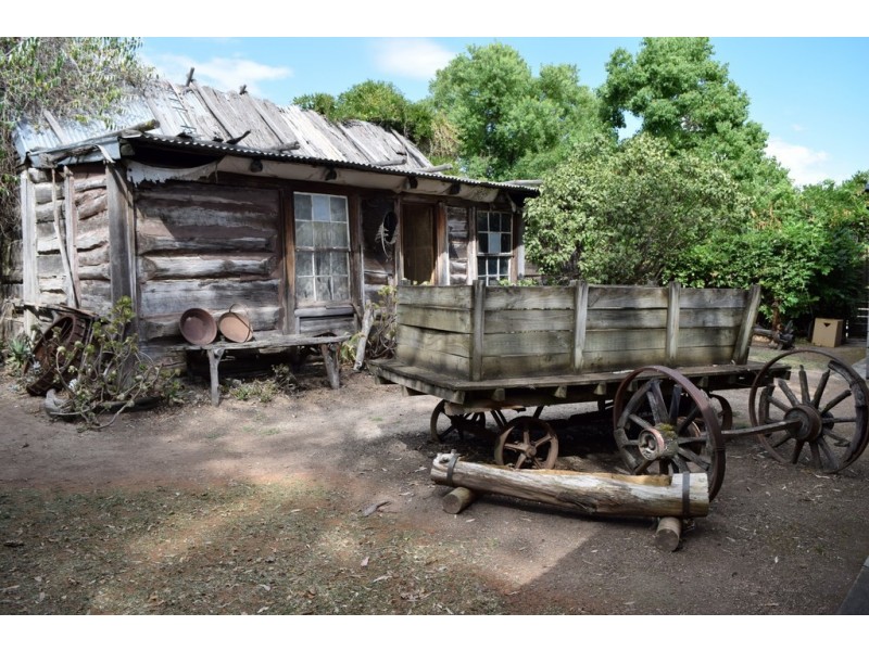 35 Gladstone Street, Glenrowan VIC 3675