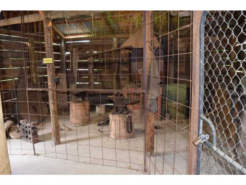 35 Gladstone Street, Glenrowan VIC 3675