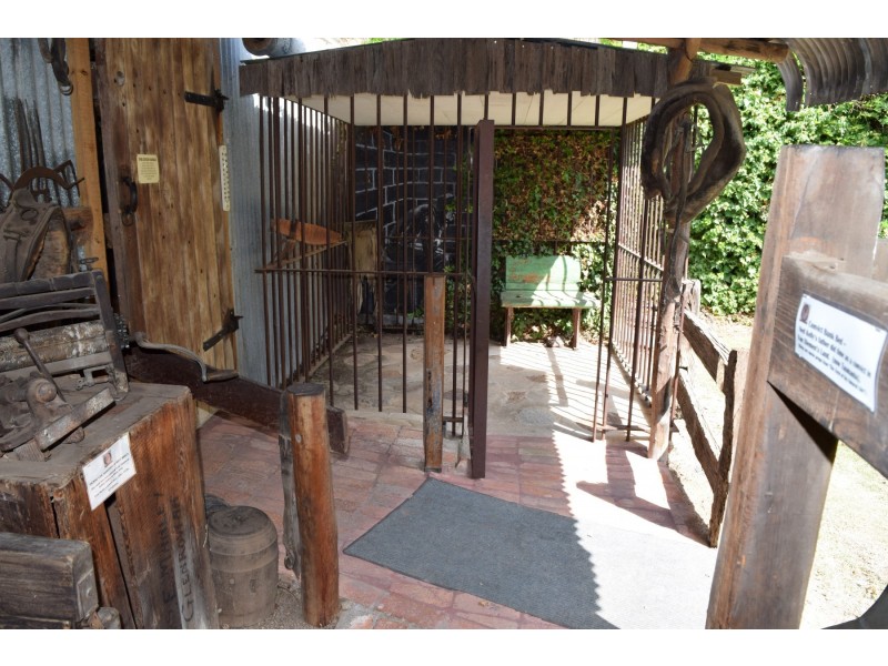 35 Gladstone Street, Glenrowan VIC 3675