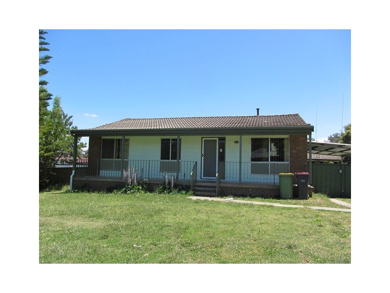 13 Mulga Place, West Albury NSW 2640