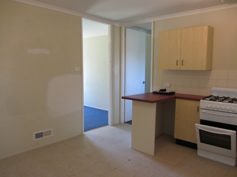 13 Mulga Place, West Albury NSW 2640