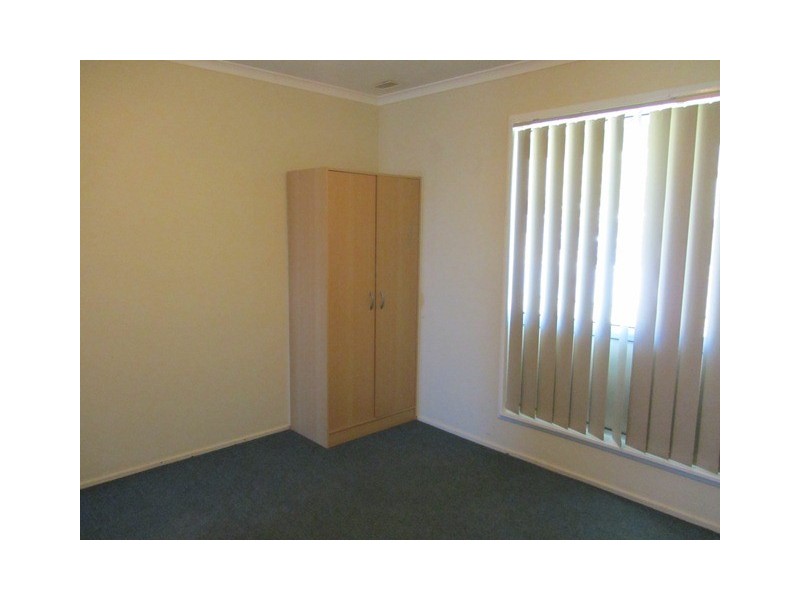 13 Mulga Place, West Albury NSW 2640