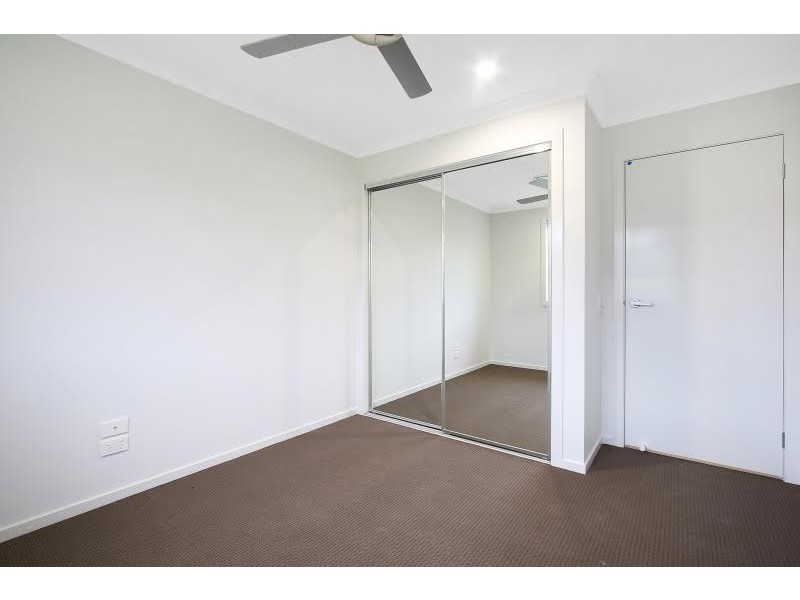 11 Macarthur Street, Hamilton Valley NSW 2641