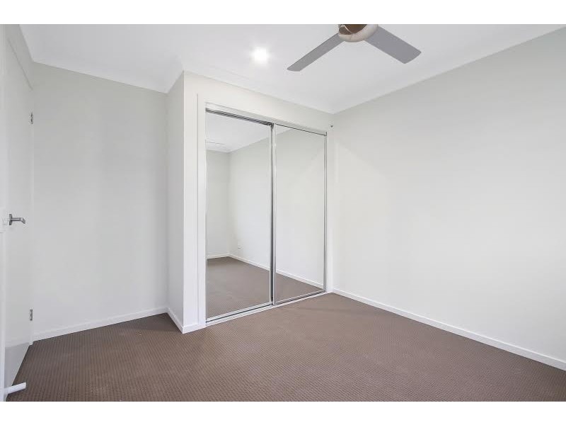 11 Macarthur Street, Hamilton Valley NSW 2641