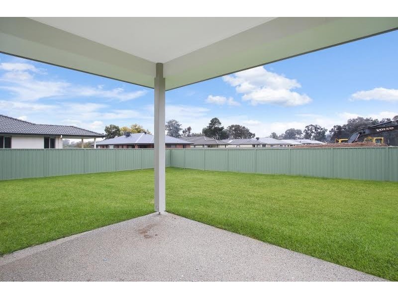 11 Macarthur Street, Hamilton Valley NSW 2641