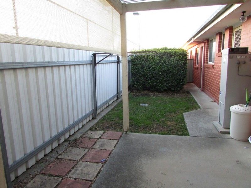 1/116 Benyon Street, East Albury NSW 2640