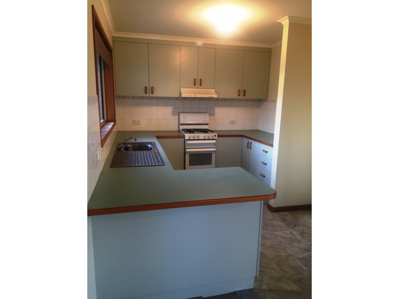 1/116 Benyon Street, East Albury NSW 2640