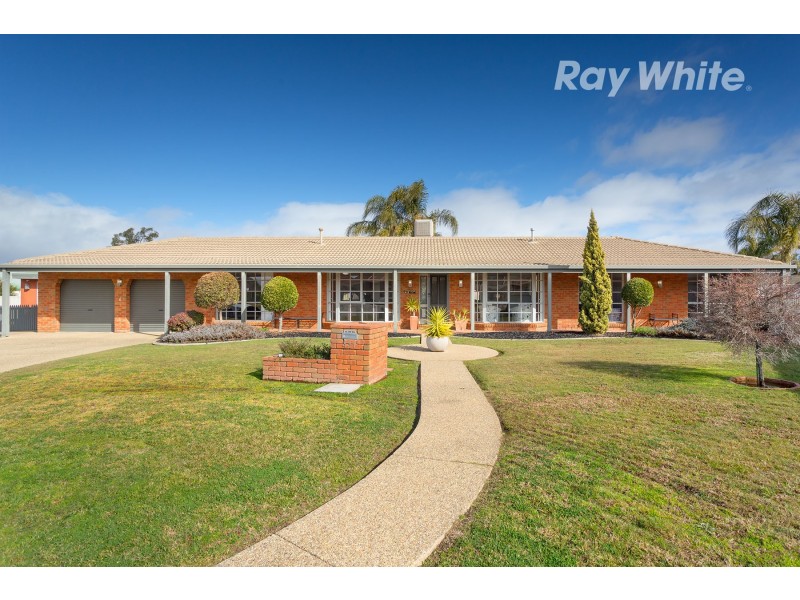 411 Tumgarra Place, Lavington NSW 2641