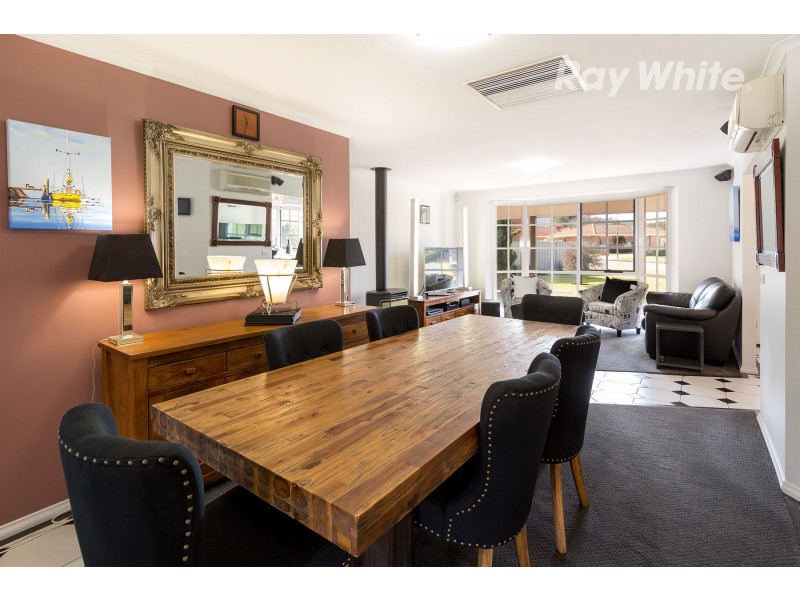 411 Tumgarra Place, Lavington NSW 2641