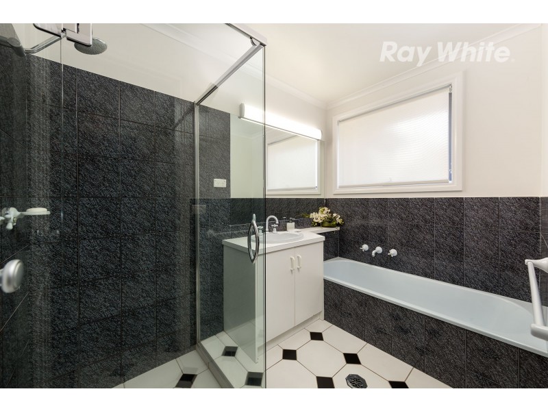 411 Tumgarra Place, Lavington NSW 2641