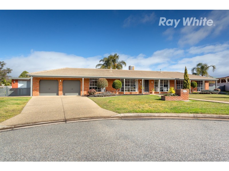 411 Tumgarra Place, Lavington NSW 2641