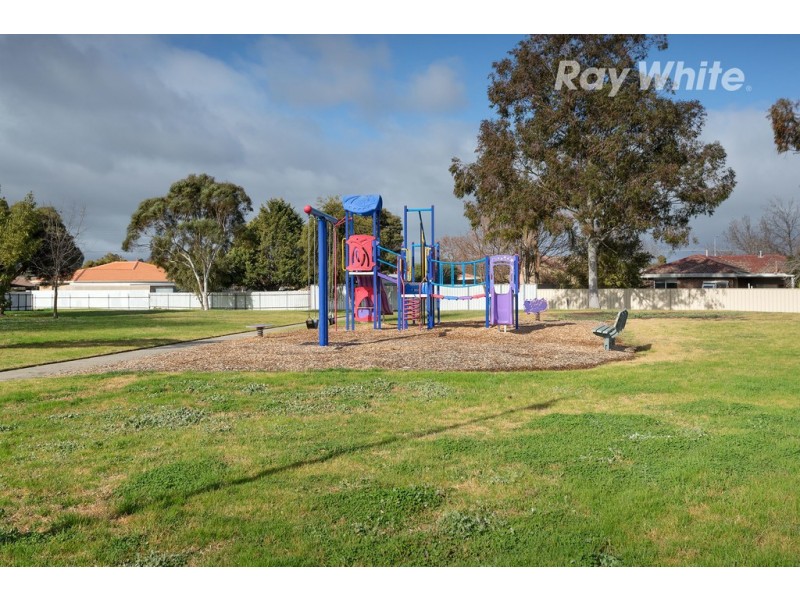 411 Tumgarra Place, Lavington NSW 2641