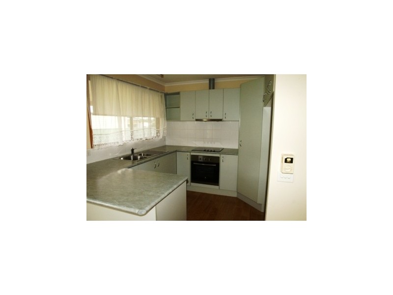 35 Larmer Street, Howlong NSW 2643