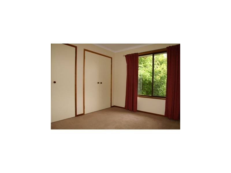 35 Larmer Street, Howlong NSW 2643