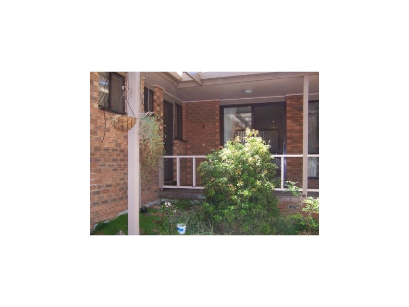 5 Darrambal Drive, Lavington NSW 2641