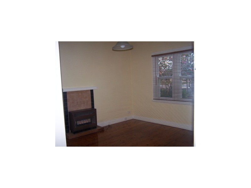 1/375 Urana Road, Lavington NSW 2641