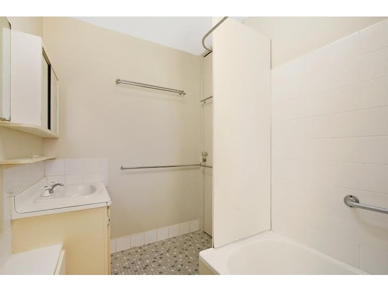 125 Eastern Circuit, East Albury NSW 2640