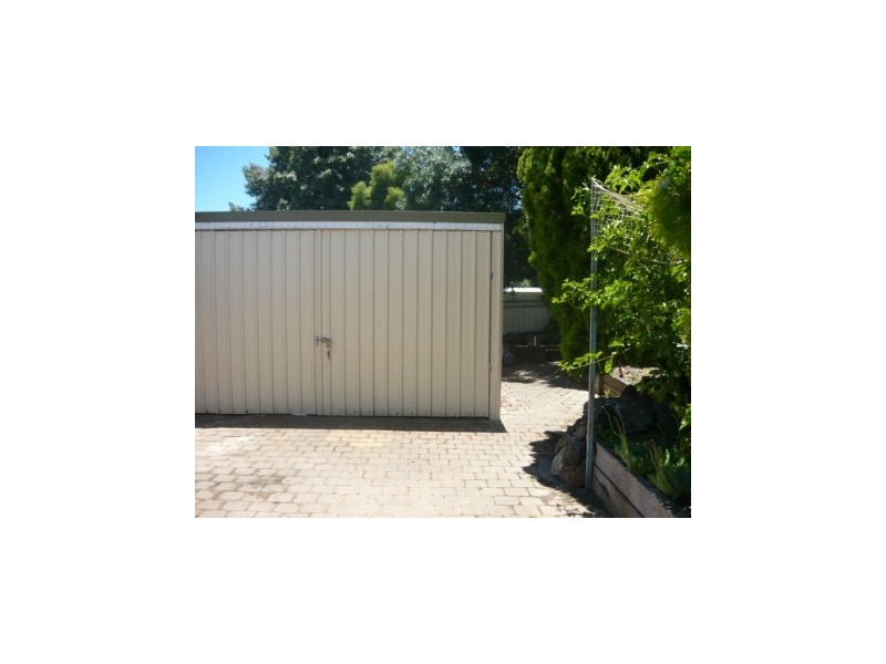 24 Yellow Gum Way, Thurgoona NSW 2640