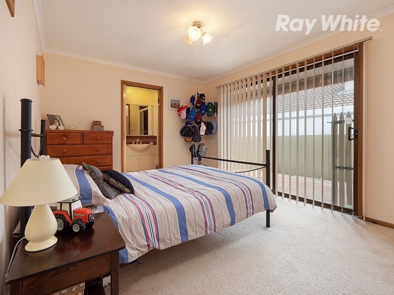 11 Daysdale Way, Thurgoona NSW 2640