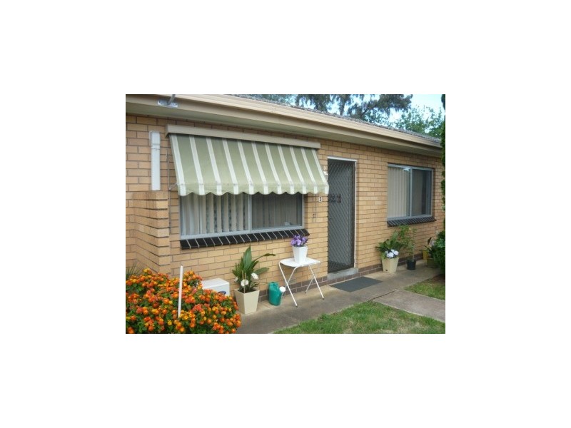 3/388 Parnall St, Lavington NSW 2641