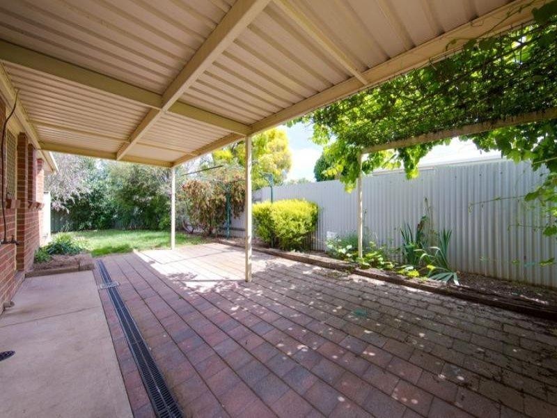 1/19 Saville Avenue, Lavington NSW 2641