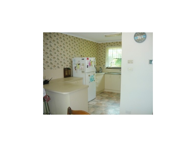 355 Sutherland Street, Lavington NSW 2641