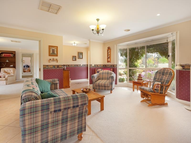 10 Kimball Court, Thurgoona NSW 2640