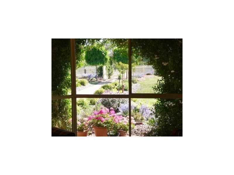 10 Kimball Court, Thurgoona NSW 2640